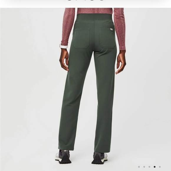 FIGS Livingston Basic Scrub Pants in Moss Colour size XS - Picture 4 of 7
